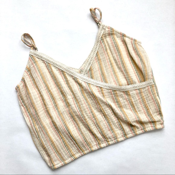 Aerie V-neck Cross Back Tank Size Medium - Picture 4 of 6